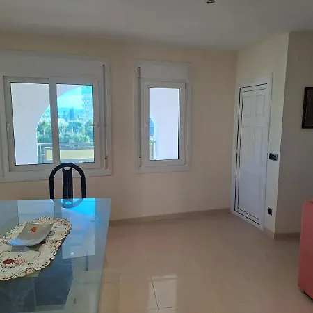 Atico Castillo Apartment